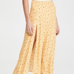 Reformation Zoe Skirt✨FINAL PRICE DROP✨